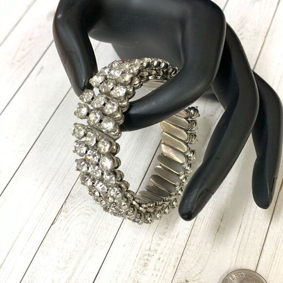 VTG Accordion Rhinestone Stretch Bracelet - Picture 2 of 2